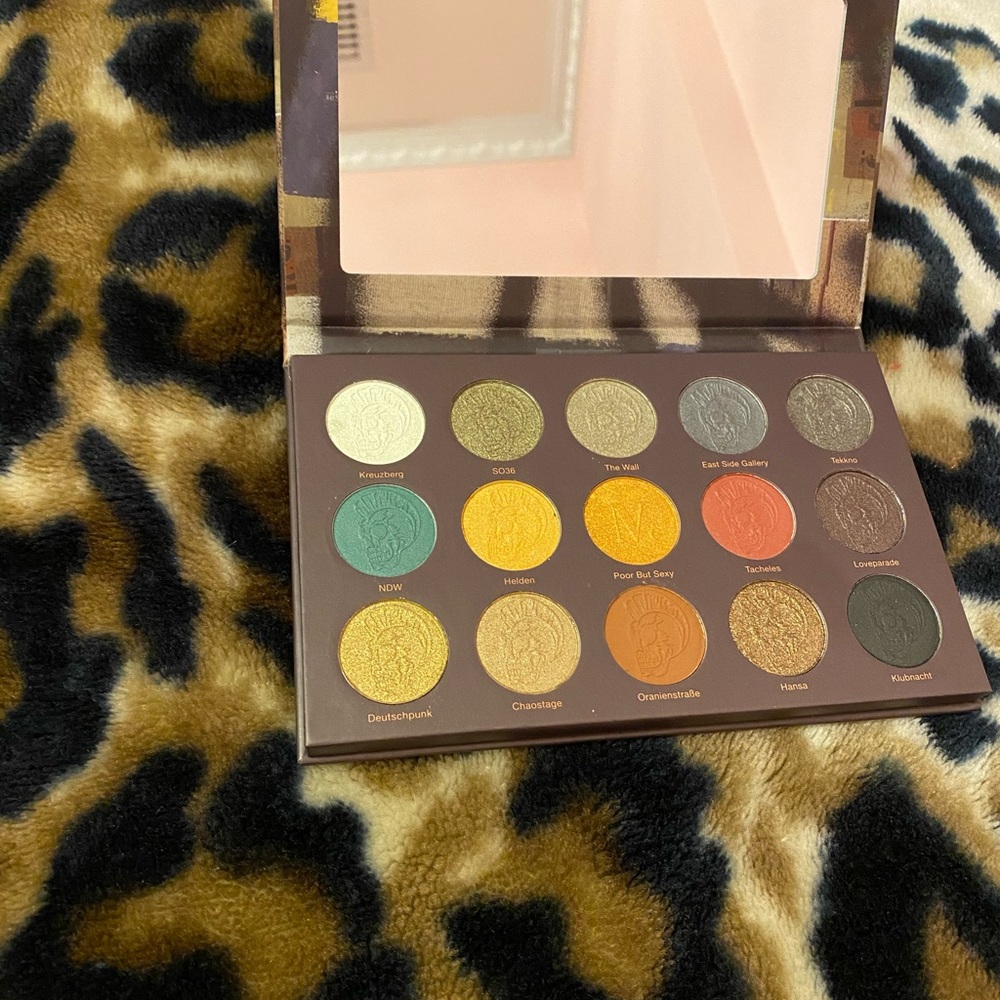 Nomad Berlin Underground eyeshadow palette